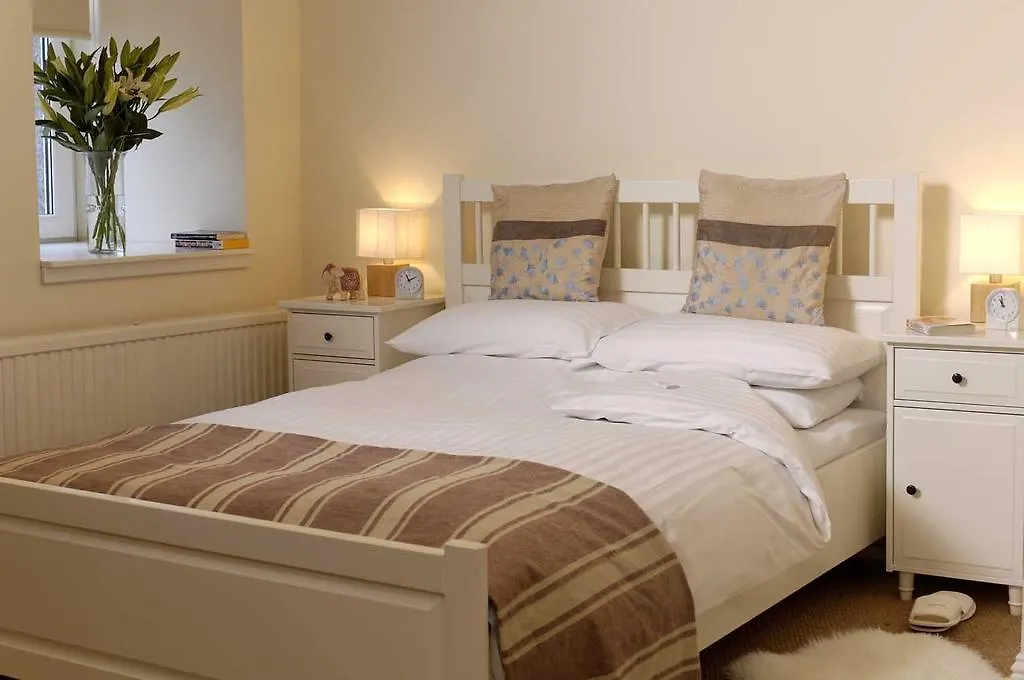 City Wharf Apartments의 연락처